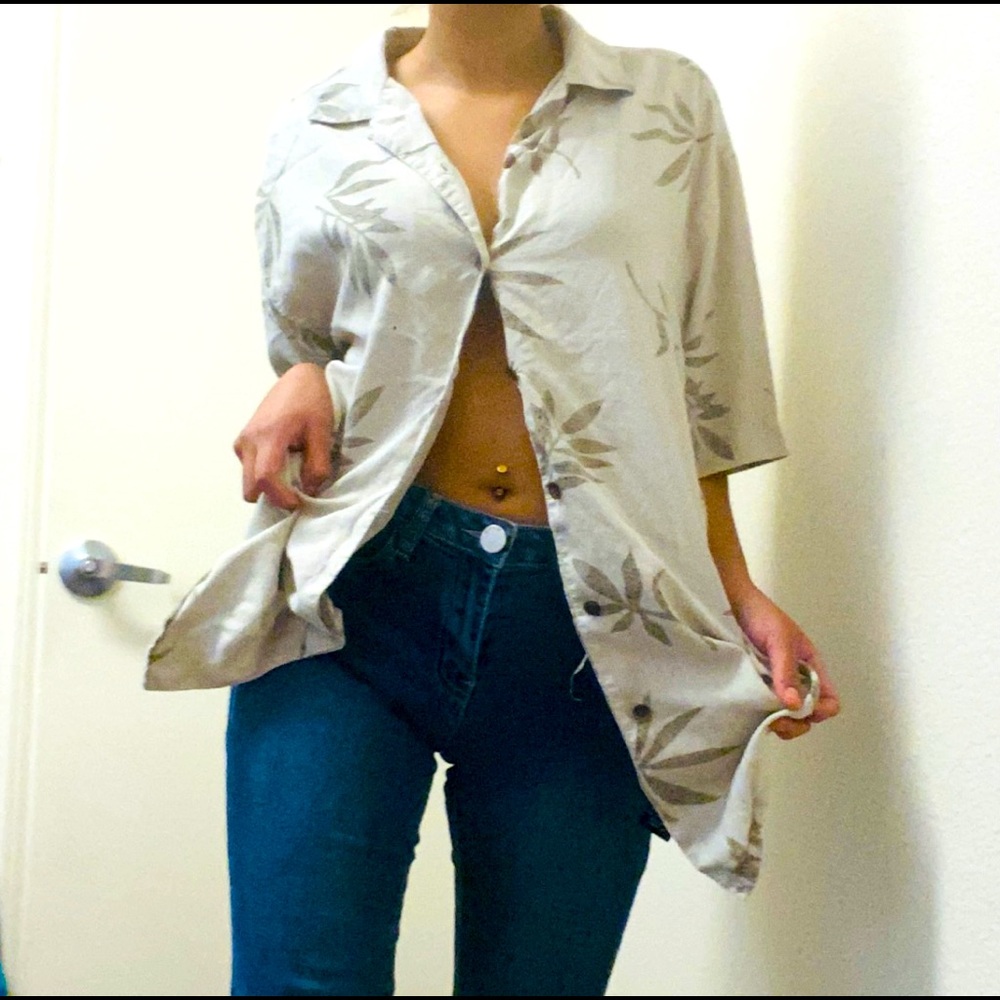 Oversized Buttons Up